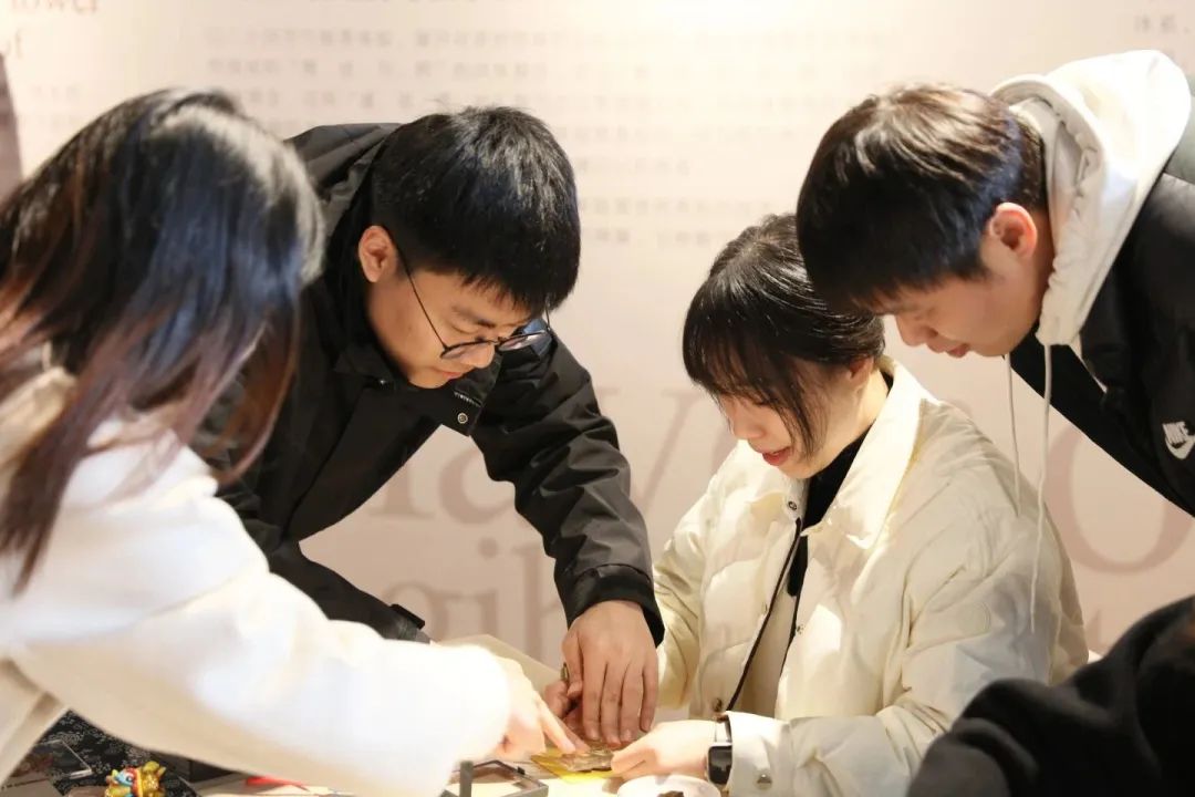 1719990335861261.jpg 4aaccf35c17e09b7db02884546195d1f.jpg