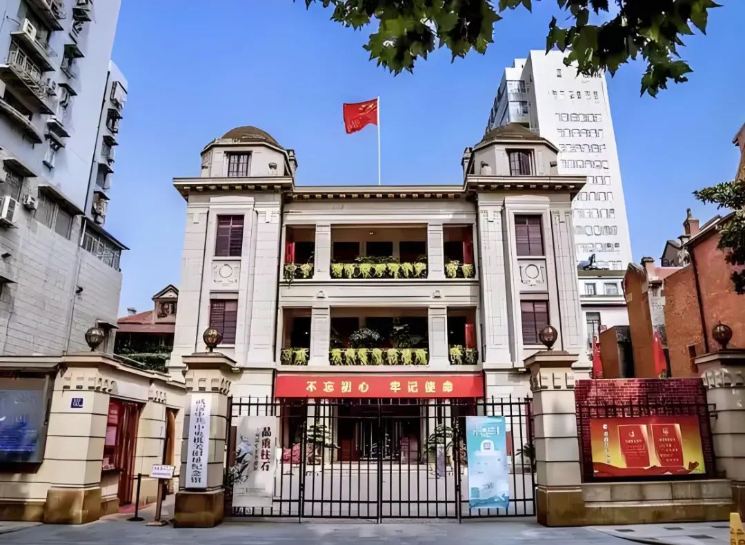 1734077800244037.jpg 7c01f53821833a1f495336dfd84c35f7.jpg